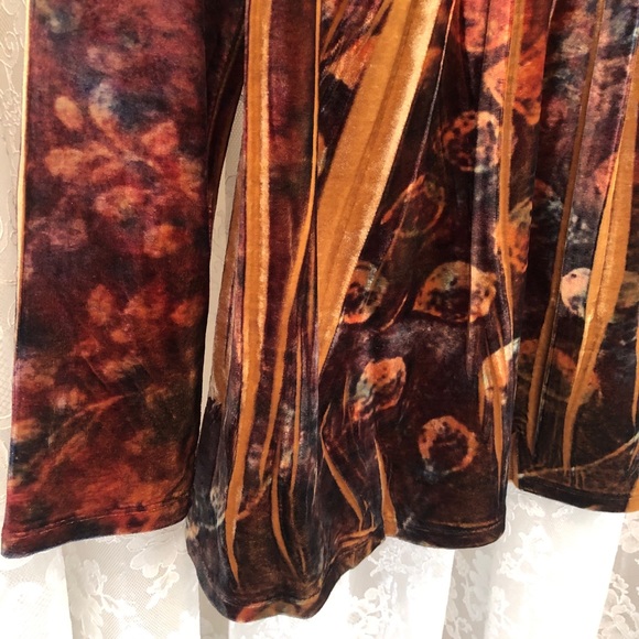 ONE WORLD * Velvety Fall Beaded Top - Picture 7 of 7